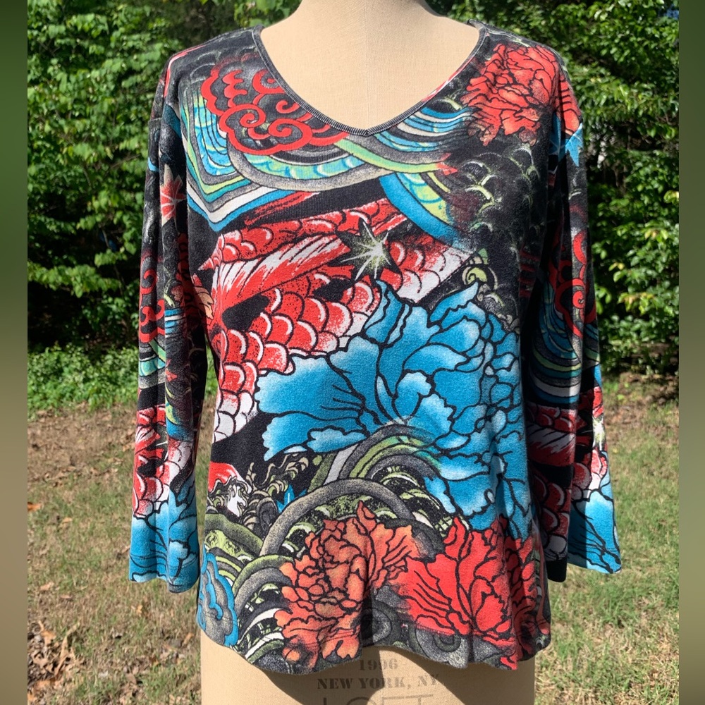 Vintage Tattoo Design V-Neck Tee - Picture 10 of 14